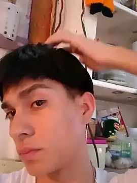 Snapshot of LUISSLEONN0958 chatting on 25, 9, 2025 LUISSLEONN0958 online show from 25, 9, 2025