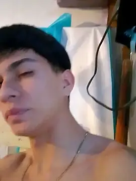 Snapshot of LUISSLEONN0958 chatting on 24, 9, 2025 LUISSLEONN0958 online show from 24, 9, 2025