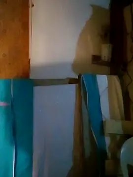 Snapshot of LUISSLEONN0958 chatting on 2, 10, 2025 LUISSLEONN0958 online show from 2, 10, 2025