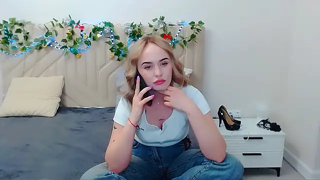 LiluMoon   online show from 29, 4, 2026