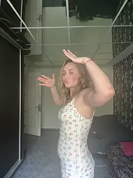 LiluMoon   online show from 10, 5, 2026