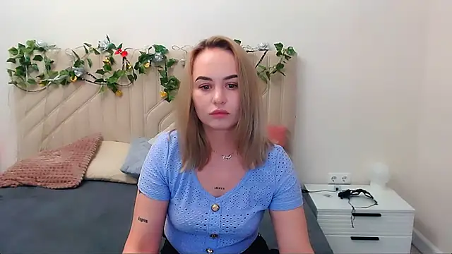 LiluMoon   online show from 14, 5, 2026
