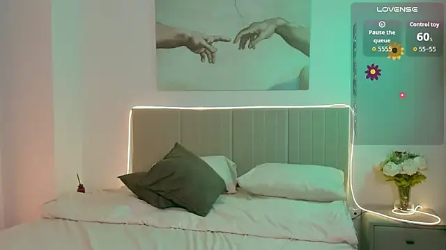 Lisa Blossom online show from 10, 10, 2025