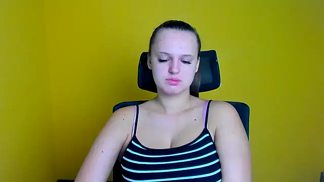 Aurora White online show from 16, 9, 2025