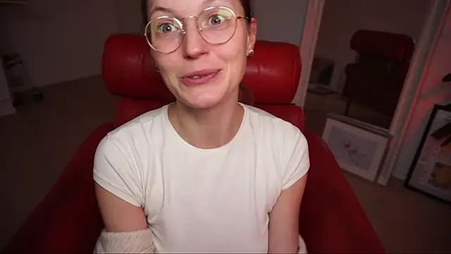 Scorpion Peach online show from 14, 11, 2025