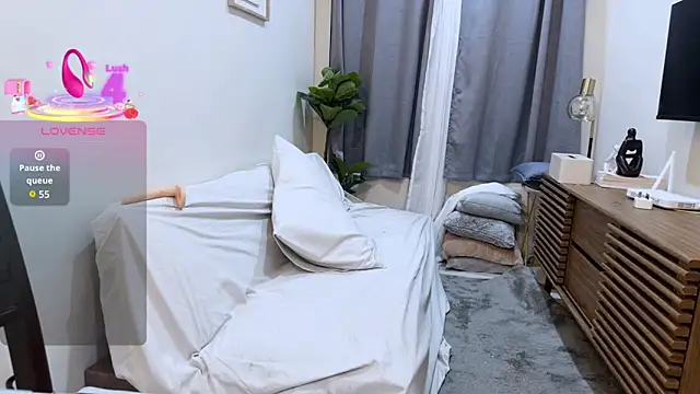 Snapshot of penny_coco chatting on 1, 11, 2025 penny coco online show from 1, 11, 2025