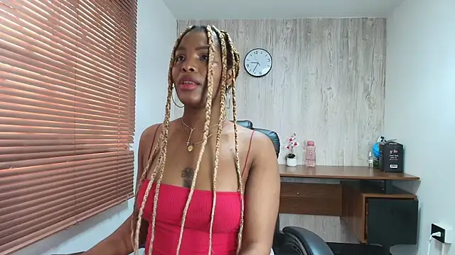 Snapshot of ArianaBeake chatting on 22, 10, 2025 ArianaBeake online show from 22, 10, 2025