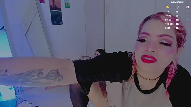 amywilld online show from 5, 7, 2026