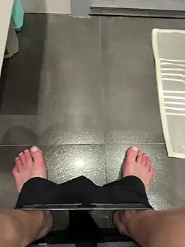 Snapshot of myPriority01 chatting on 8, 11, 2025 myPriority01 online show from 8, 11, 2025