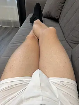 Snapshot of myPriority01 chatting on 13, 10, 2025 myPriority01 online show from 13, 10, 2025