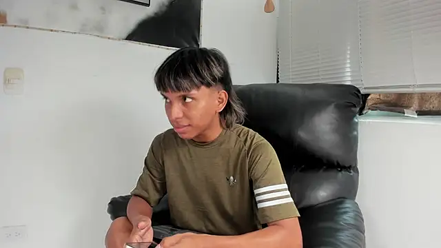 tyler twink boy online show from 13, 1, 2026