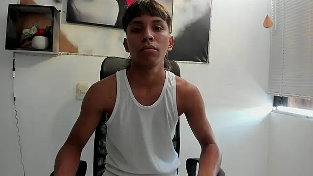 tyler twink boy online show from 10, 1, 2026