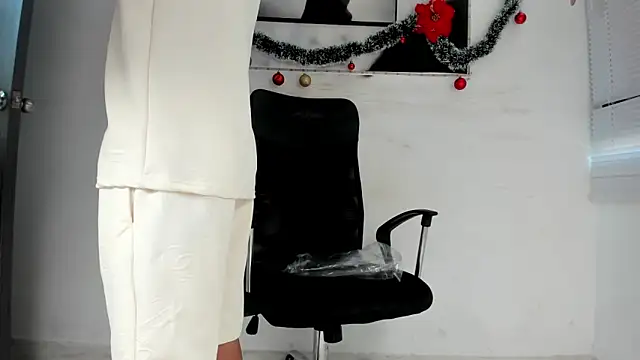 tyler twink boy online show from 19, 12, 2025