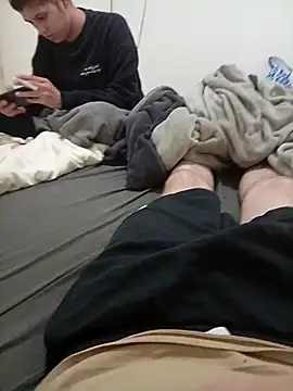 Couplefrsex online show from 17, 10, 2025