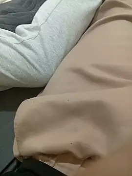 Couplefrsex online show from 10, 10, 2025