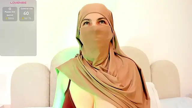 Snapshot of najwa__ chatting on 16, 9, 2025 najwa online show from 16, 9, 2025