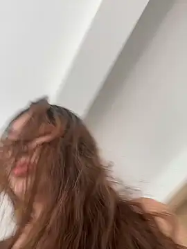 Isa Villamarin online show from 16, 10, 2025