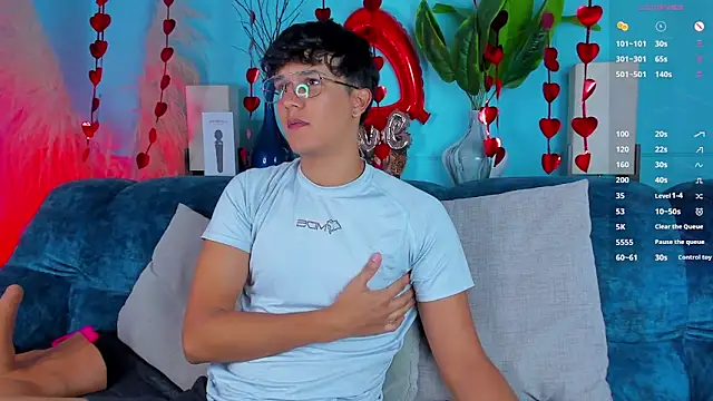 Leo Savage  online show from 8, 2, 2026