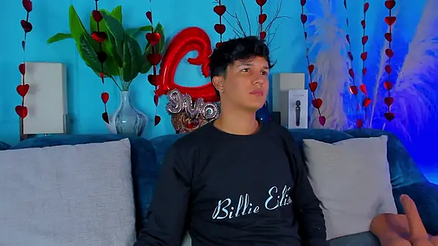 Leo Savage  online show from 6, 2, 2026