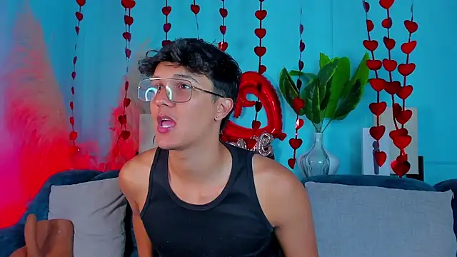 Leo Savage  online show from 10, 2, 2026