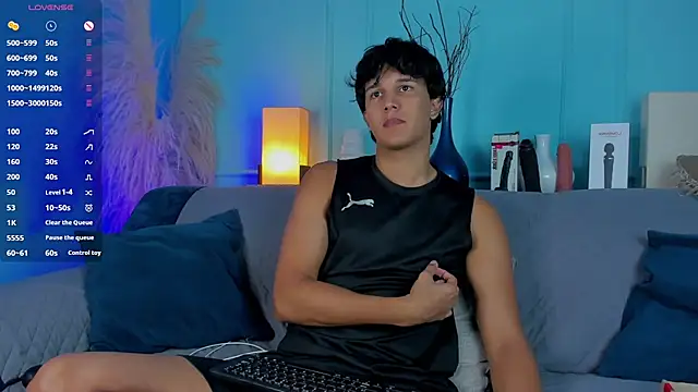 Leo Savage  online show from 30, 11, 2025