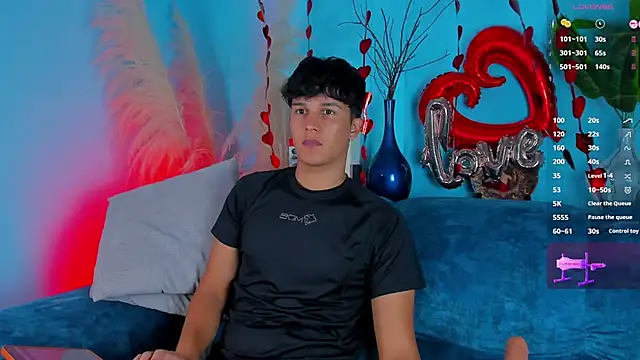 Leo Savage  online show from 7, 2, 2026