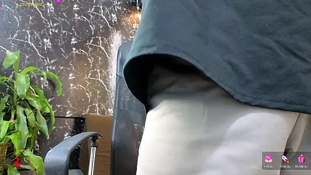 Alexander ferre online show from 6, 3, 2026