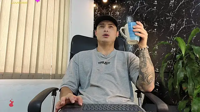 Alexander ferre online show from 16, 2, 2026