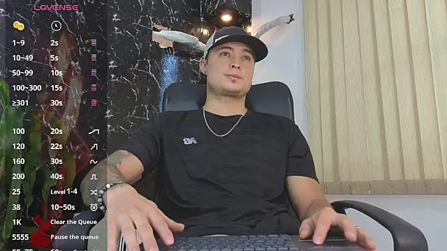 Snapshot of Alexander_ferre chatting on 20, 5, 2026 Alexander ferre online show from 20, 5, 2026