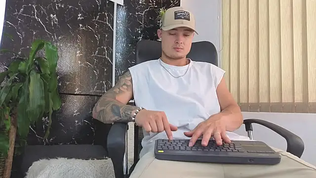 Alexander ferre online show from 15, 4, 2026