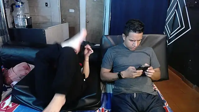 Little Kmi online show from 21, 11, 2025