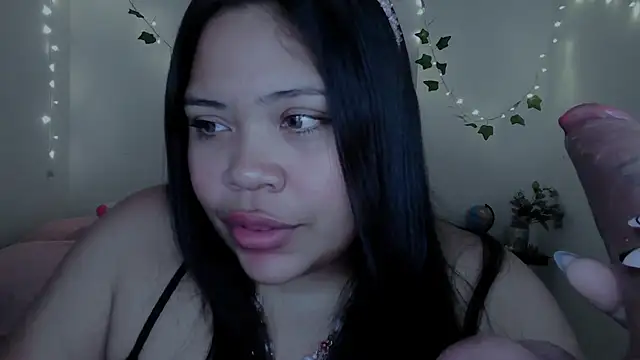 Snapshot of Juicy_elenxx chatting on 17, 10, 2025 Juicy elenxx online show from 17, 10, 2025