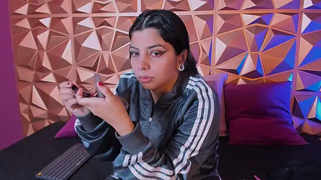 emily-santoss online show from 3, 10, 2025