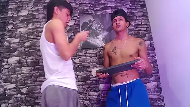 gustavo saaled19  online show from 19, 10, 2025