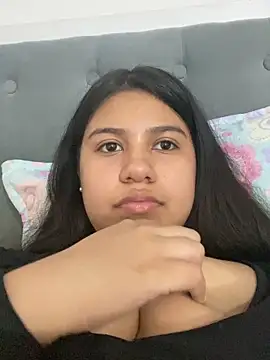 Snapshot of AntonellaCute_ab chatting on 30, 10, 2025 AntonellaCute ab online show from 30, 10, 2025