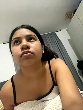 Snapshot of AntonellaCute_ab chatting on 25, 10, 2025 AntonellaCute ab online show from 25, 10, 2025