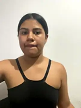 Snapshot of AntonellaCute_ab chatting on 21, 11, 2025 AntonellaCute ab online show from 21, 11, 2025