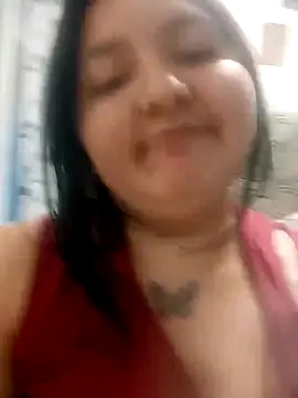 Snapshot of SoffiiCurvy chatting on 8, 10, 2025 SoffiiCurvy online show from 8, 10, 2025