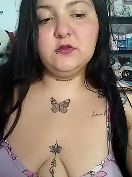 Snapshot of SoffiiCurvy chatting on 17, 9, 2025 SoffiiCurvy online show from 17, 9, 2025