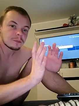 Snapshot of Twojsynek1997 chatting on 4, 10, 2025 Twojsynek1997 online show from 4, 10, 2025