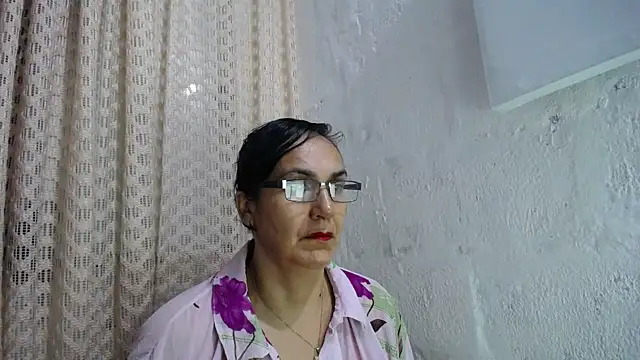 gabbyparker  online show from 21, 11, 2025