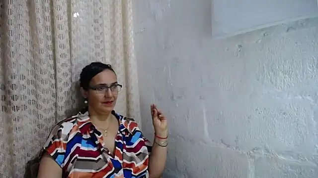 gabbyparker  online show from 16, 10, 2025