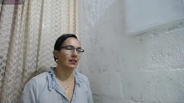gabbyparker  online show from 10, 9, 2025