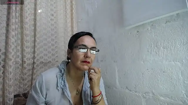gabbyparker  online show from 12, 9, 2025