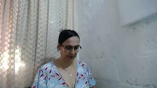 gabbyparker  online show from 10, 11, 2025