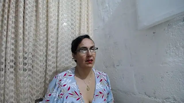 gabbyparker  online show from 5, 11, 2025