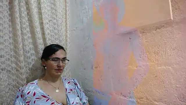 gabbyparker  online show from 4, 10, 2025