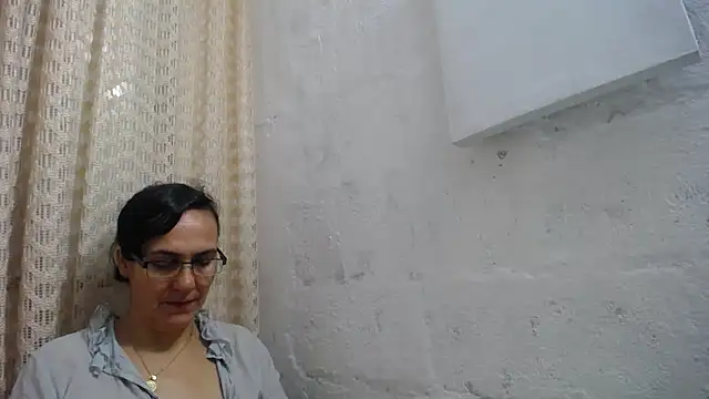 gabbyparker  online show from 16, 12, 2025