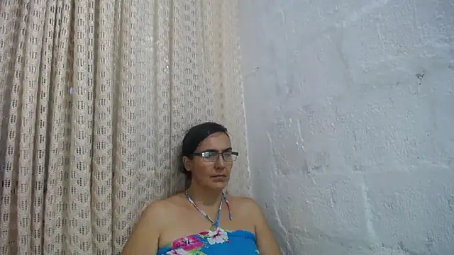 gabbyparker  online show from 30, 4, 2026