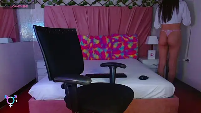 ximena butterfly2 online show from 30, 11, 2025